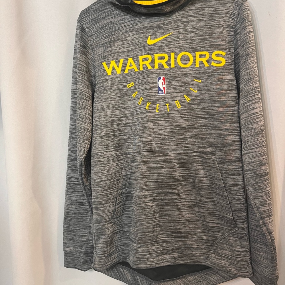 Nike Gray Warriors Basketball Hoodie with Yellow Accents